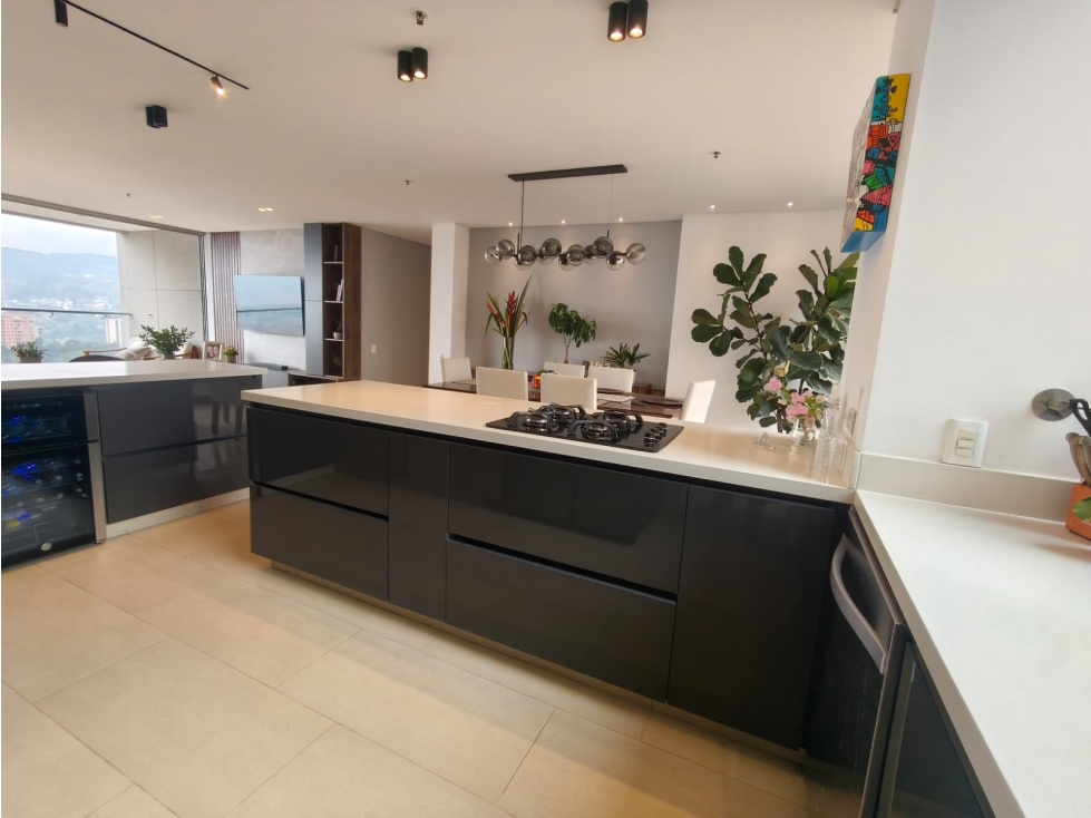 Apartamento en venta en El Tesoro, Medellín · foto 18 de 24