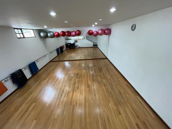 Casa de 5 alcobas en venta en Calatrava, Bogotá, 271 m² · foto 9 de 24