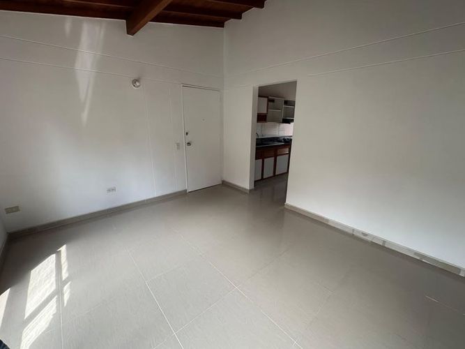 Apartamento de 3 alcobas en venta en El Poblado, Medellín, 74 m² · foto 8 de 11