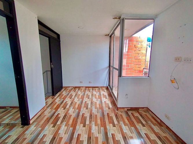 Casa de 3 alcobas en venta en Hacienda Los Alcaparros, Madrid, 66 m² · foto 5 de 7