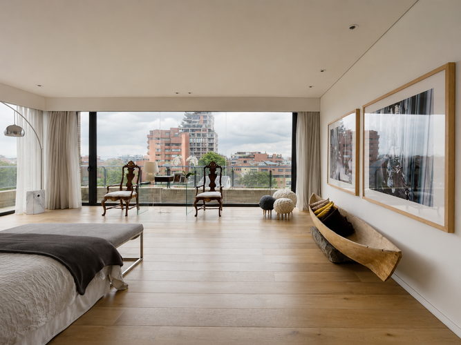 Apartamento de 3 alcobas en venta en La Cabrera, Bogotá, 345 m² · foto 3 de 16