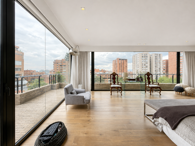 Apartamento de 3 alcobas en venta en La Cabrera, Bogotá, 345 m² · foto 7 de 16