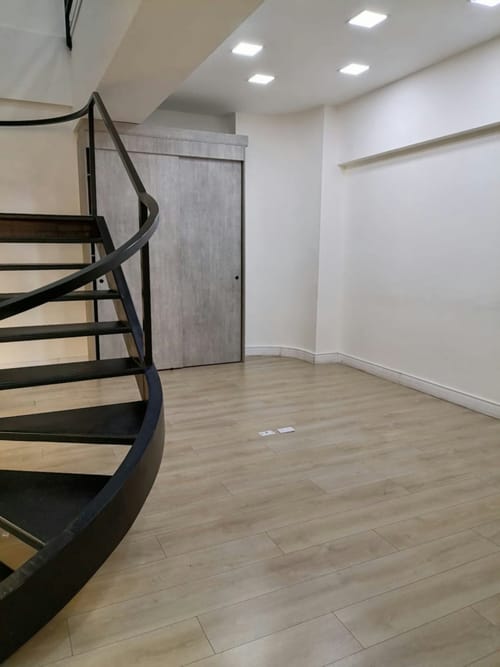 Oficina en venta en El Poblado, Medellín, 142 m² · foto 2 de 10