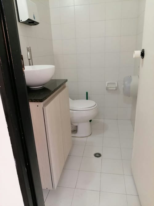 Oficina en venta en El Poblado, Medellín, 142 m² · foto 9 de 10