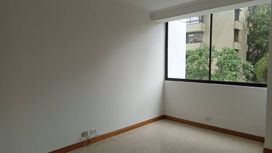 Apartamento de 3 alcobas en venta en La Florida, Medellín, 195 m² · foto 10 de 23