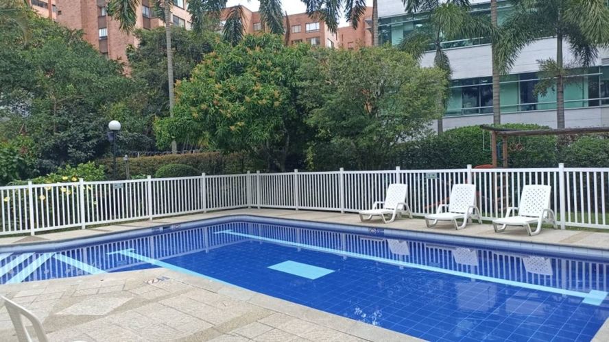 Apartamento de 3 alcobas en venta en La Florida, Medellín, 195 m² · foto 18 de 23