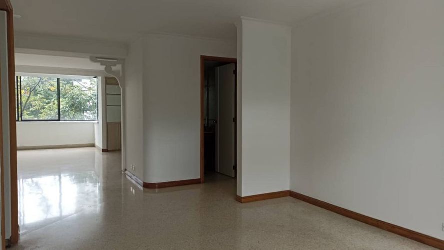 Apartamento de 3 alcobas en venta en La Florida, Medellín, 195 m² · foto 20 de 23