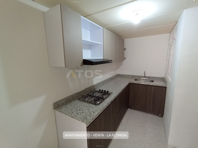 Apartamento de 3 alcobas en venta en La Florida, Tunja, 67 m² · foto 2 de 12
