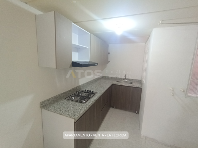 Apartamento de 3 alcobas en venta en La Florida, Tunja, 67 m² · foto 5 de 12
