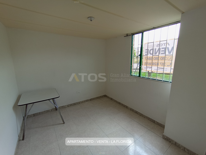 Apartamento de 3 alcobas en venta en La Florida, Tunja, 67 m² · foto 10 de 12