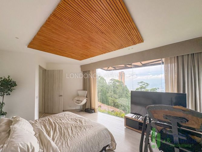 Casa de 4 alcobas en venta en San Lucas, Medellín · foto 9 de 20