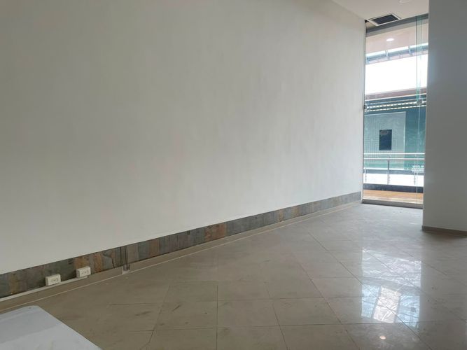 Local en venta en Colombia, Medellín, 50 m² · foto 5 de 9