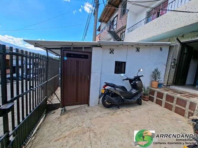 Edificio en venta en Aranjuez, Medellín, 195 m² · foto 10 de 24