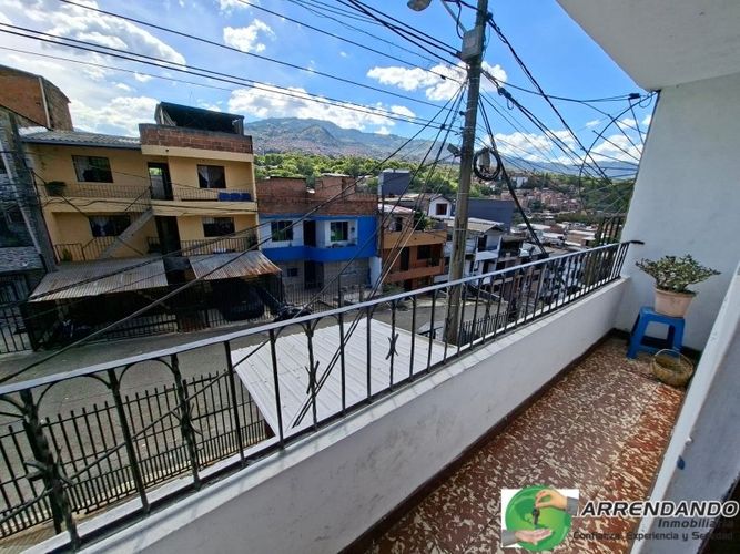 Edificio en venta en Aranjuez, Medellín, 195 m² · foto 16 de 24