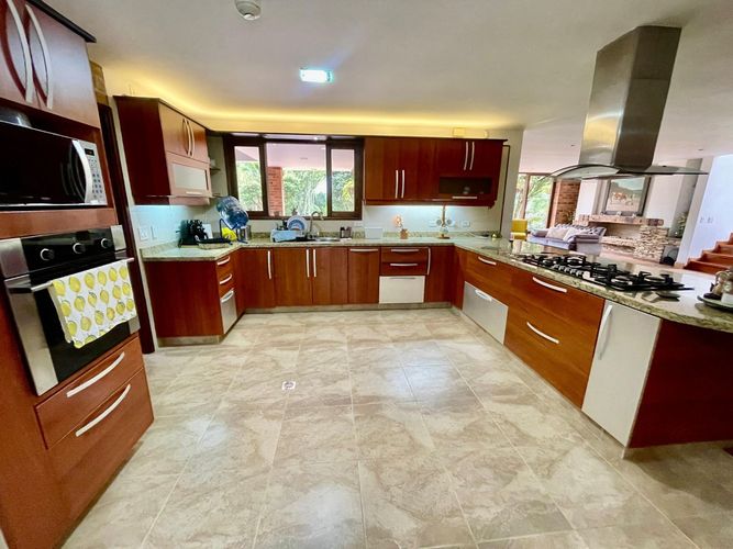 Casa de 5 alcobas en venta en Llano Grande, Rionegro · foto 4 de 24