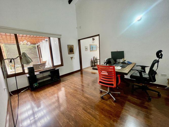 Casa de 5 alcobas en venta en Llano Grande, Rionegro · foto 13 de 24