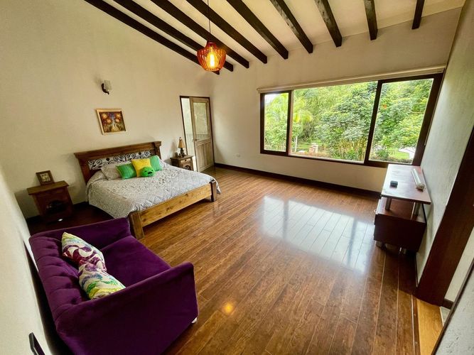 Casa de 5 alcobas en venta en Llano Grande, Rionegro · foto 15 de 24