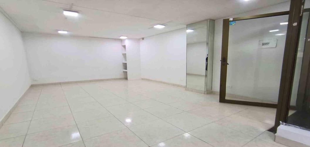 Local en arriendo en El Centro, Manizales, 25 m² · foto 3 de 24