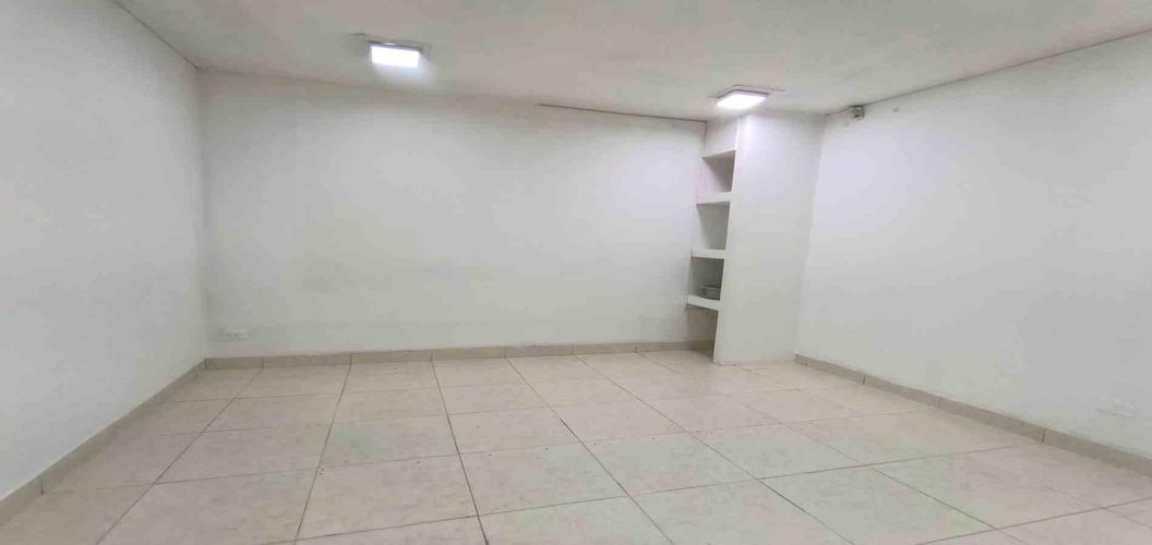 Local en arriendo en El Centro, Manizales, 25 m² · foto 7 de 24