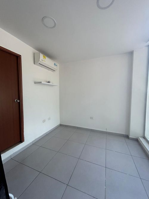 Local en arriendo en Lleras Restrepo, Cúcuta, 20 m² · foto 4 de 6