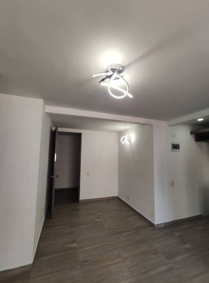 Apartamento en arriendo en San German, Medellín · foto 4 de 14