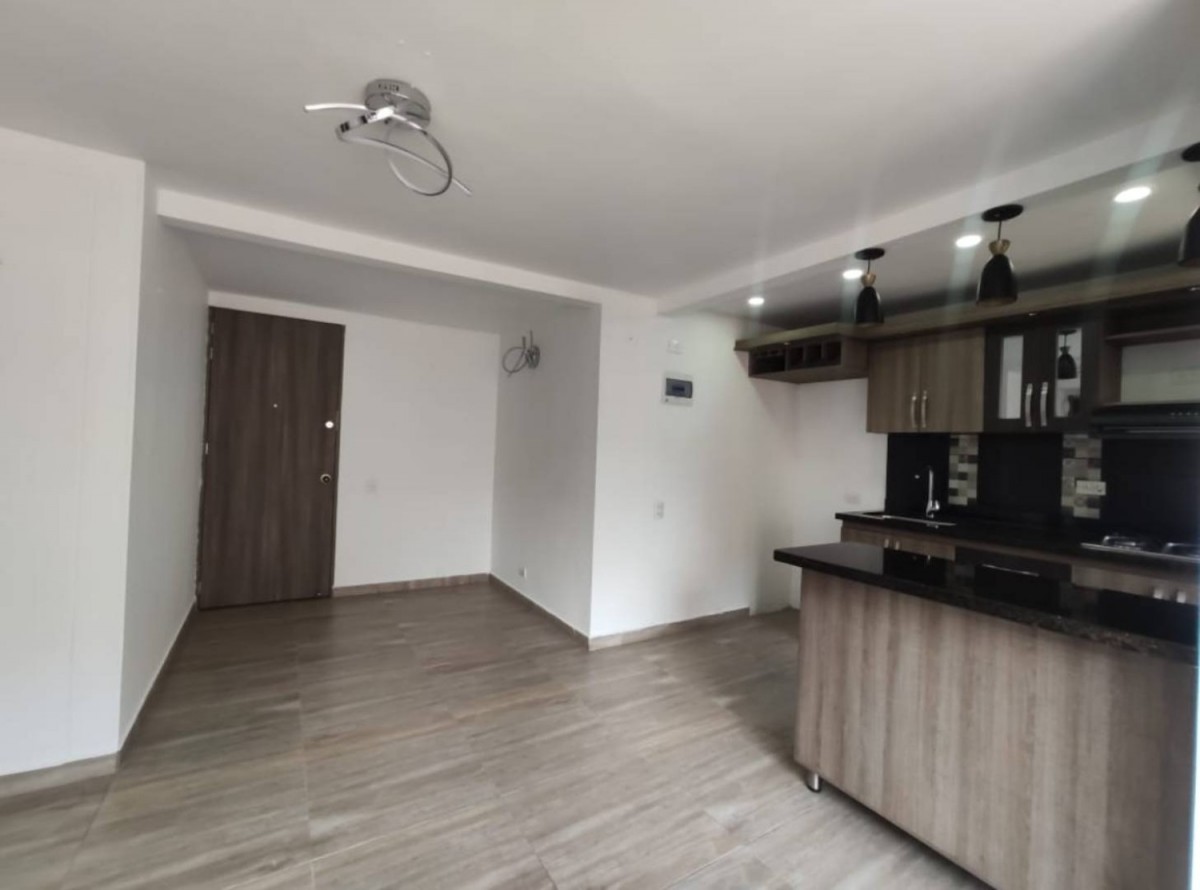 Apartamento en arriendo en San German, Medellín · foto 5 de 14