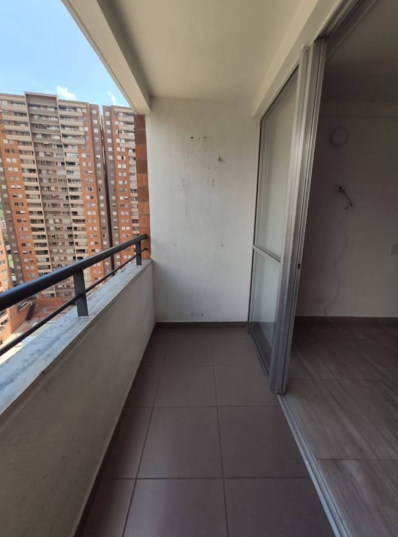 Apartamento en arriendo en San German, Medellín · foto 6 de 14