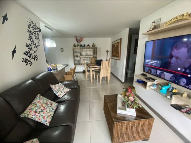 Apartamento de 3 alcobas en venta en Santa Ana, Sabaneta, 105 m² · foto 2 de 12