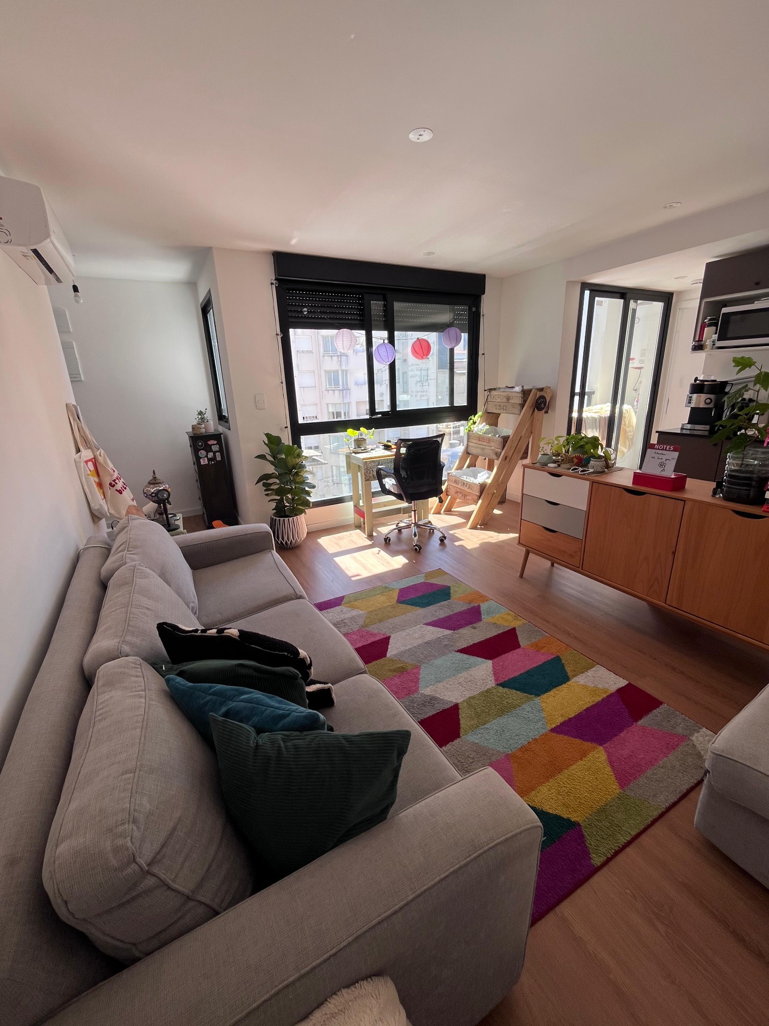 Alquiler de Moderno apartamento de 1 dormitorio con balcón, en Cordon Sur, posibilidad de alquilarlo con garage