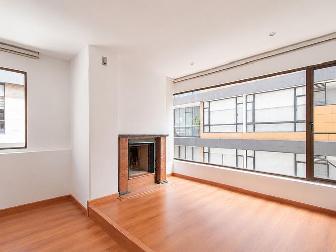 Apartamento de 4 alcobas en venta en La Carolina, Bogotá, 162 m² · foto 10 de 19