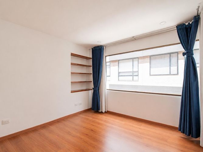 Apartamento de 4 alcobas en venta en La Carolina, Bogotá, 162 m² · foto 6 de 19