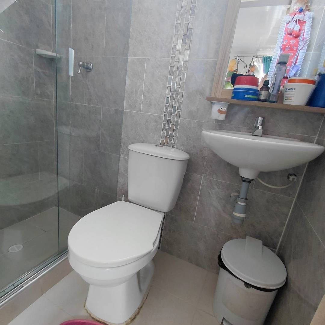 Casa en venta en Las Lomas, Bogotá · foto 20 de 24