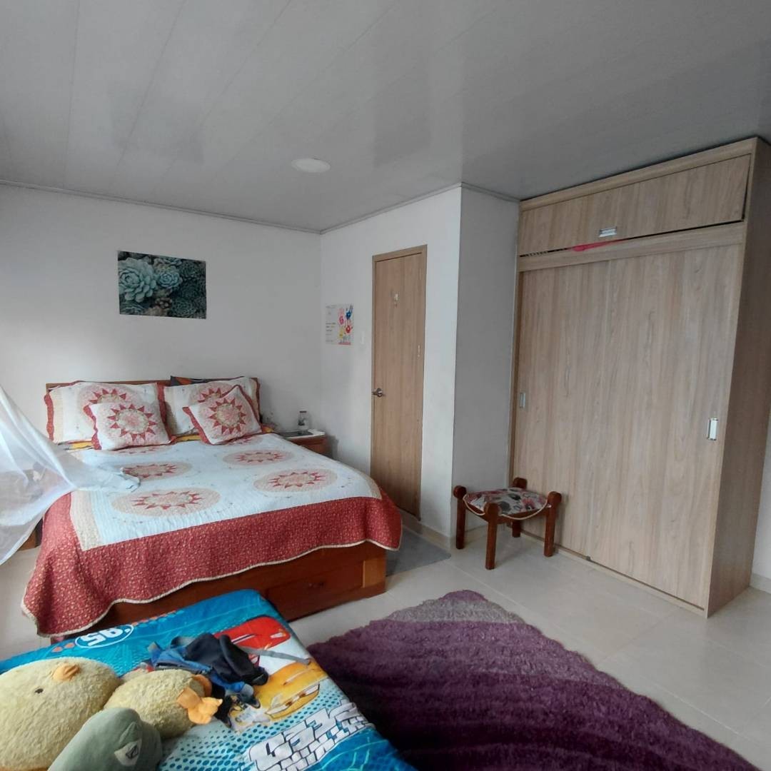 Casa en venta en Las Lomas, Bogotá · foto 22 de 24