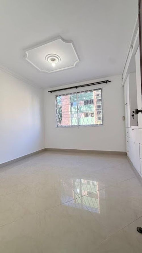 Apartamento en venta en Laureles, Medellín · foto 12 de 24