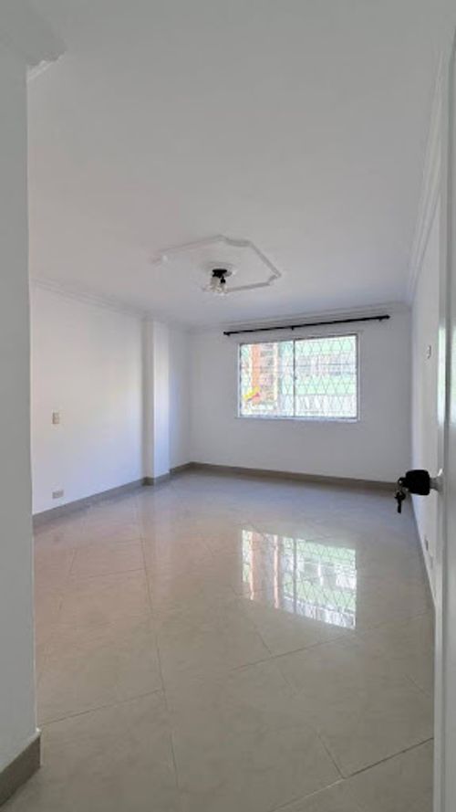 Apartamento en venta en Laureles, Medellín · foto 16 de 24