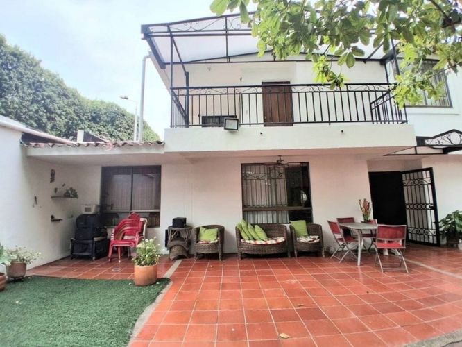 Casa de 4 alcobas en venta en Prado Alto, Neiva, 176 m² · foto 2 de 19
