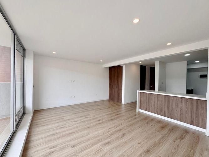 Apartamento en venta en Alameda, Bogotá · foto 2 de 24