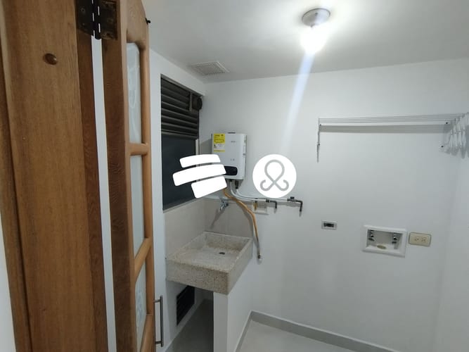 Apartamento de 2 alcobas en venta en Las Lomitas, Sabaneta, 72 m² · foto 10 de 21