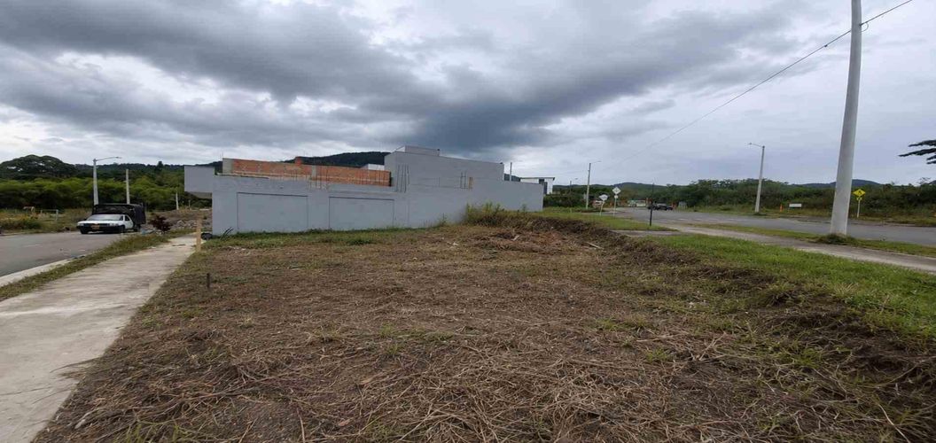 Lote en venta en La Esmeralda, Dosquebradas · foto 2 de 11