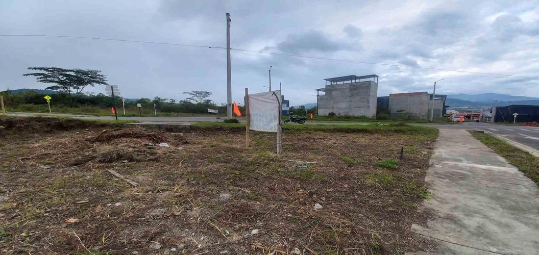 Lote en venta en La Esmeralda, Dosquebradas · foto 4 de 11