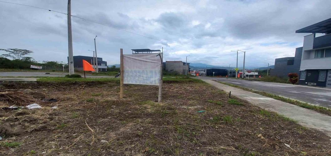 Lote en venta en La Esmeralda, Dosquebradas · foto 6 de 11