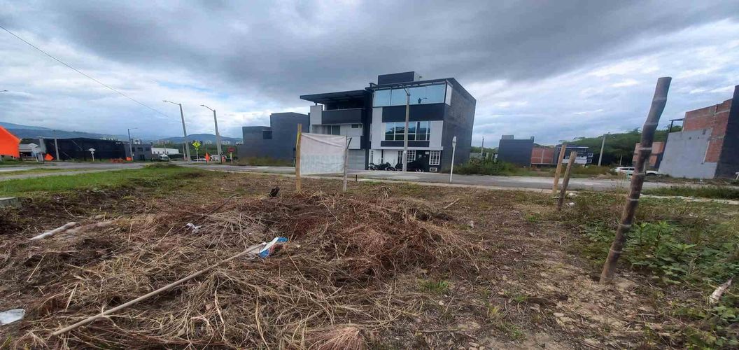 Lote en venta en La Esmeralda, Dosquebradas · foto 7 de 11