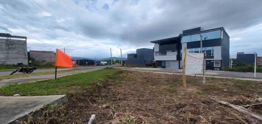 Lote en venta en La Esmeralda, Dosquebradas · foto 8 de 11
