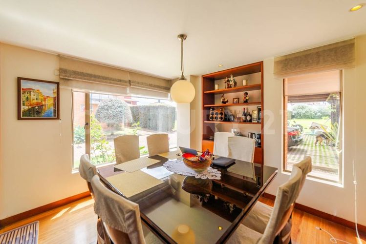 Casa de 4 alcobas en venta en San Pedro, Chía, 295 m² · foto 5 de 23