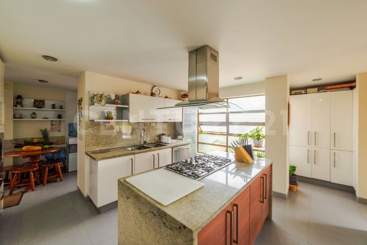 Casa de 4 alcobas en venta en San Pedro, Chía, 295 m² · foto 17 de 23