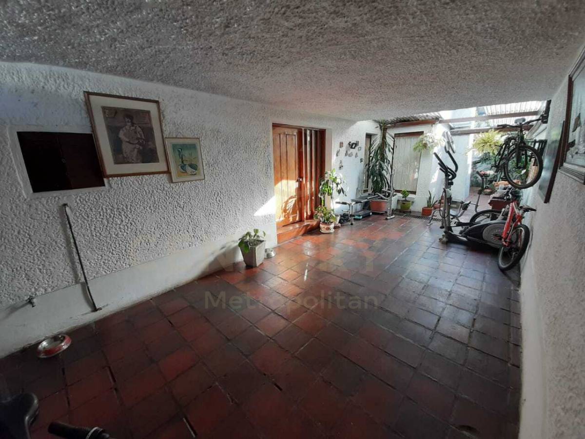 Casa en venta en Pontevedra, Bogotá · foto 4 de 22