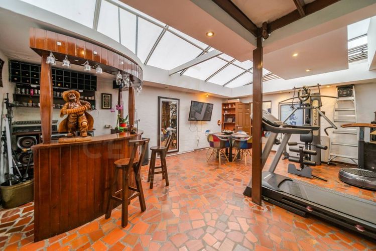 Casa de 4 alcobas en venta en Colina Campestre, Bogotá, 243 m² · foto 10 de 23