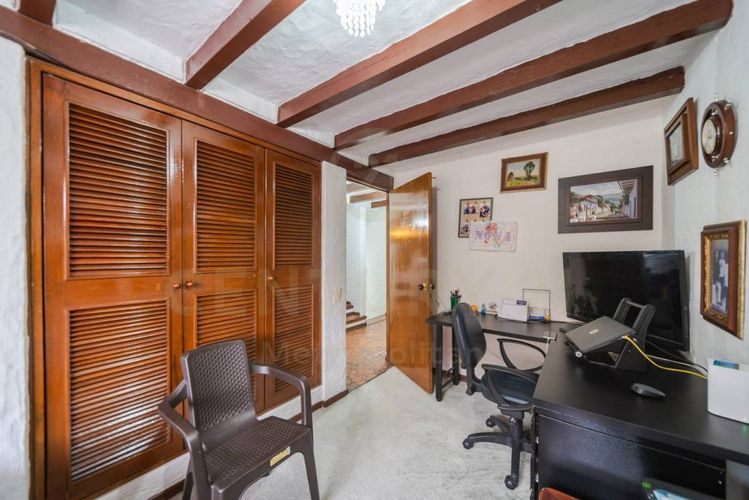Casa de 4 alcobas en venta en Colina Campestre, Bogotá, 243 m² · foto 13 de 23