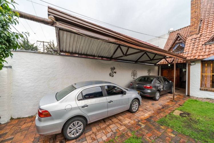 Casa de 4 alcobas en venta en Colina Campestre, Bogotá, 243 m² · foto 23 de 23
