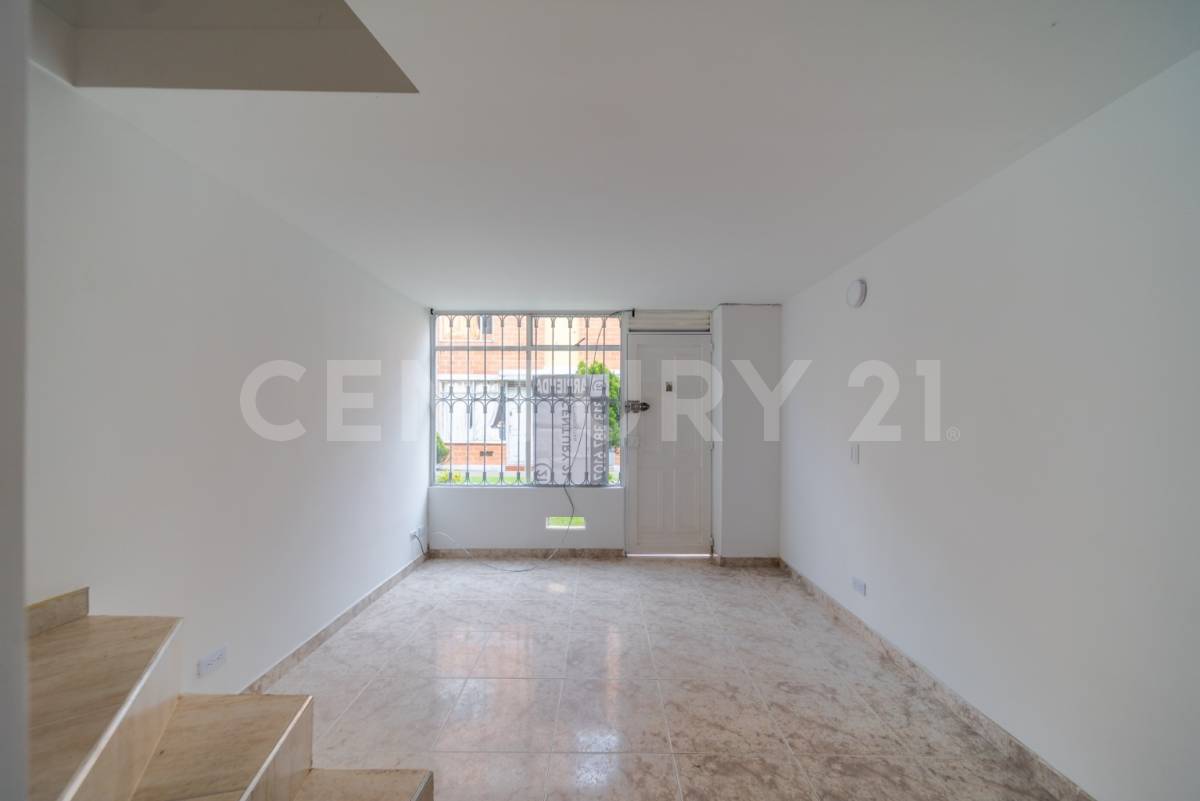 Casa en venta en Pinar De Suba, Bogotá · foto 3 de 21